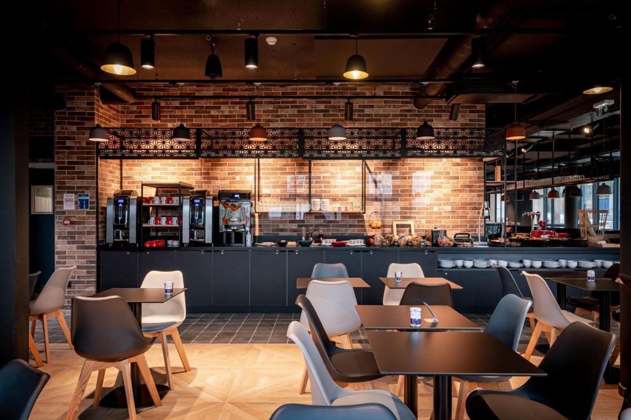 Ibis Budget Valenciennes Petite Foret Bagian luar foto