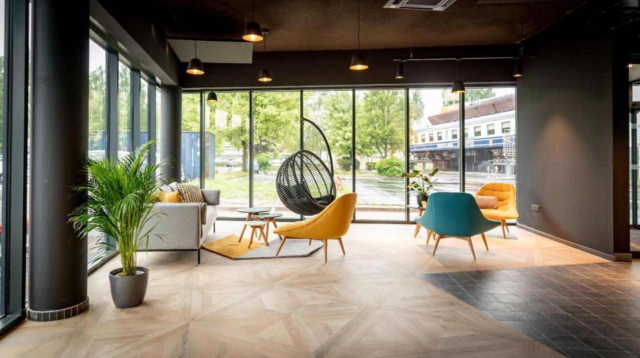 Ibis Budget Valenciennes Petite Foret Bagian luar foto